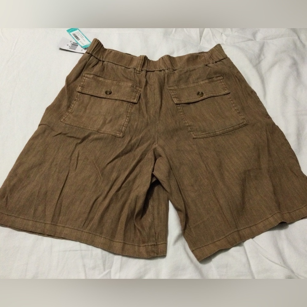 Kut from the Kloth Nicolette Line Short w/ Pleats Chocolate Size 10 - Picture 3 of 8